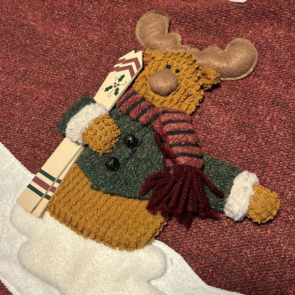 Christmas Tree Skirt 3-D SKIING MOOSE Appliqué 49 in. Rustic Red / Green Checker - Picture 3 of 10